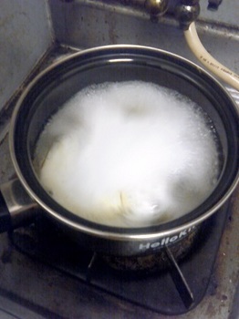 20151202-会社で料理-ナンプラーを使ったタイ風ビーフン-01-出汁.jpeg